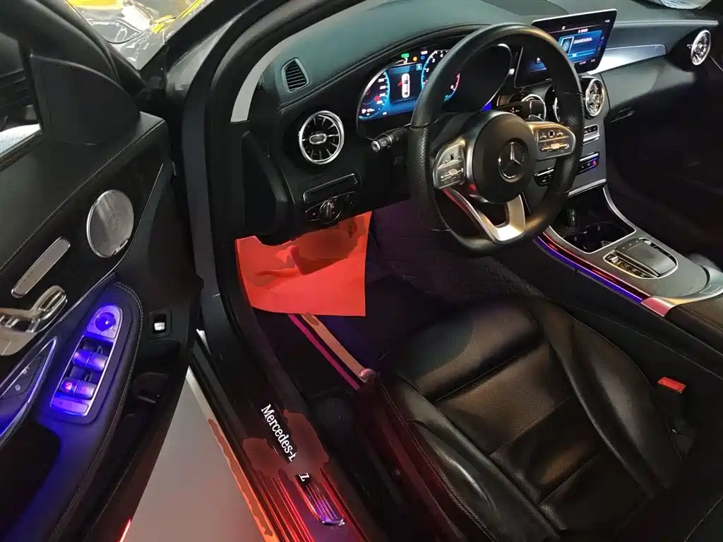 Mercedes-Benz C-Class 2020 — фото 12