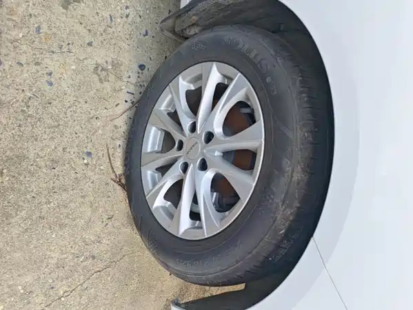 Roewe i5 2025