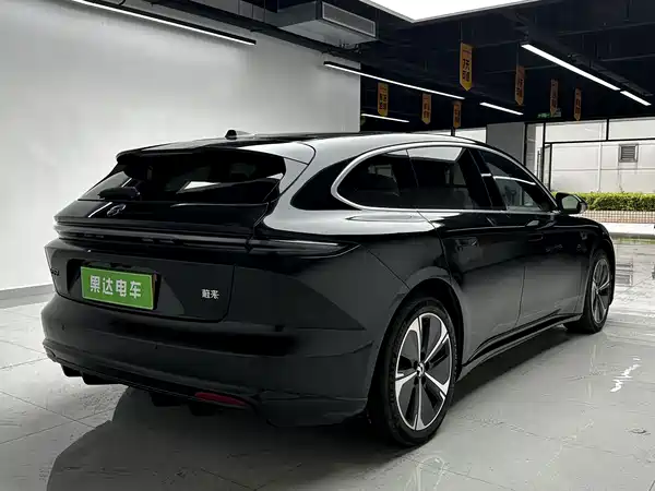 NIO ET5T 2025