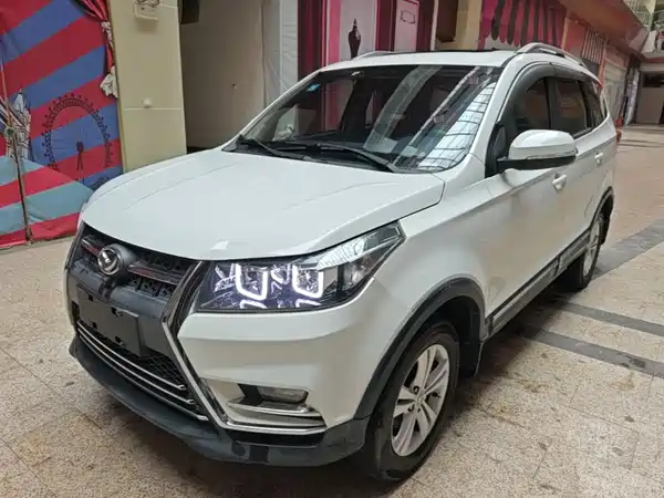 BAIC Huansu S3 2018