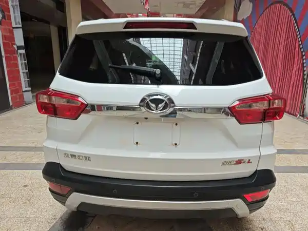 BAIC Huansu S3 2018