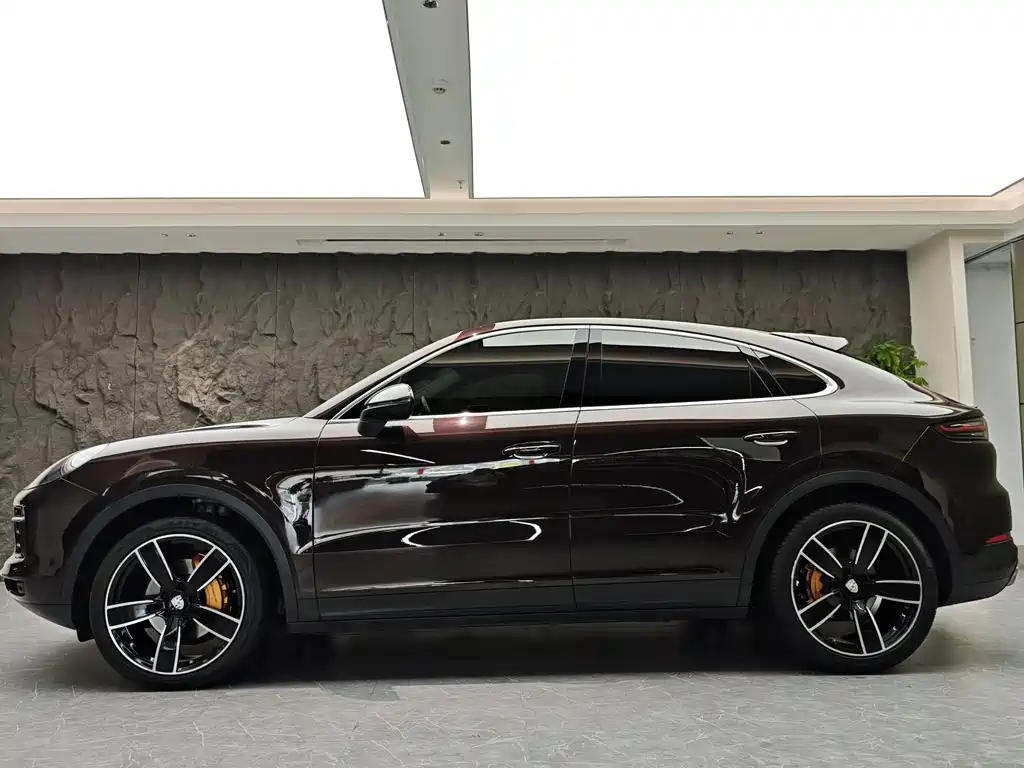 Porsche Cayenne 2019 — фото 3