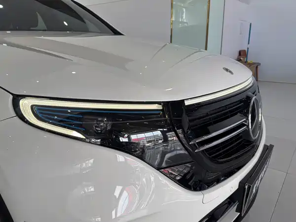 Mercedes-Benz EQC 2023