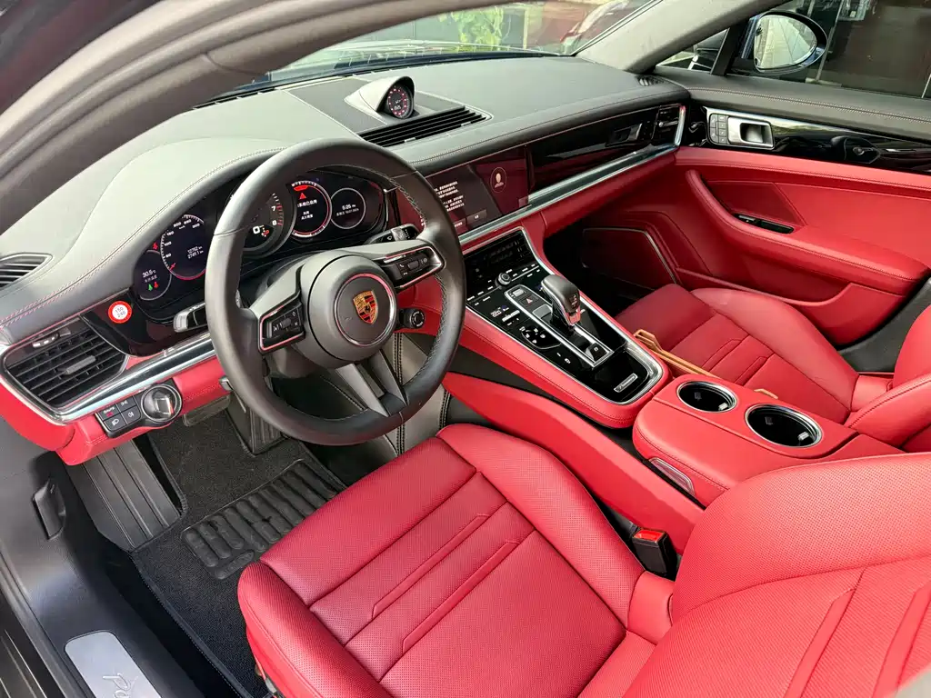 Porsche Panamera 2022