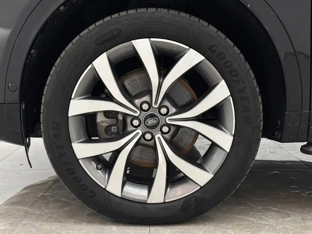 Land Rover Discovery Sport 2024 — фото 19