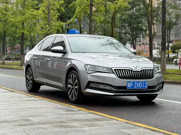 Skoda Superb 2022