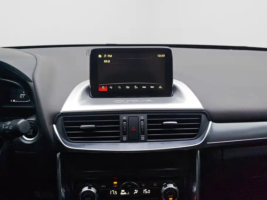 Mazda CX-4 2016 — фото 13