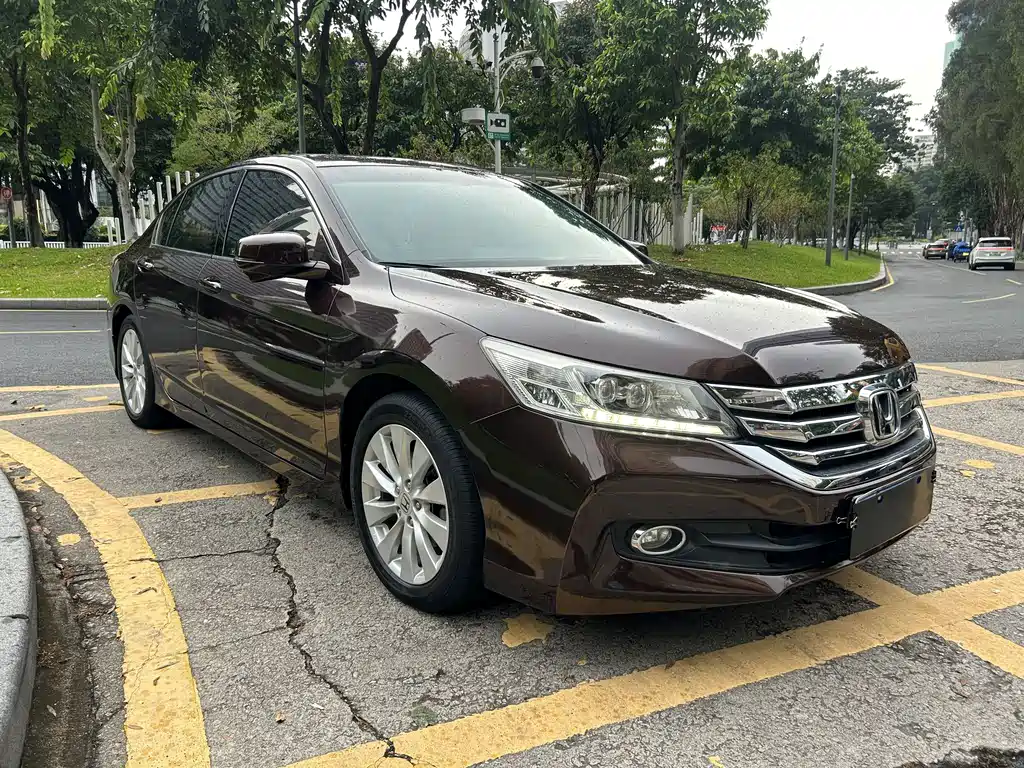Honda Accord 2014 — фото 3