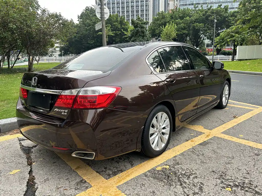 Honda Accord 2014 — фото 4