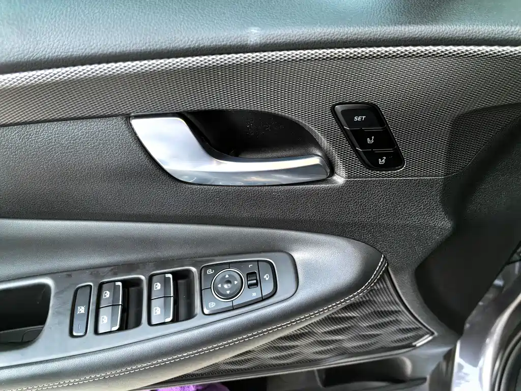 Hyundai Santa Fe 2019 — фото 13