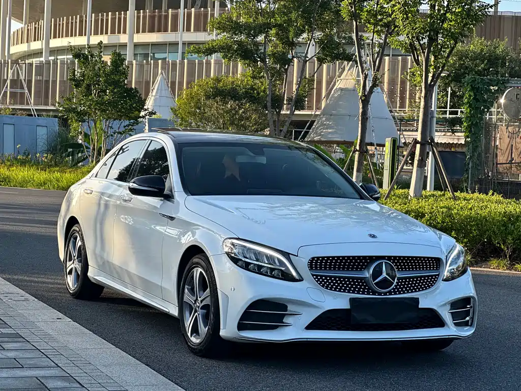 Mercedes-Benz C-Class 2020