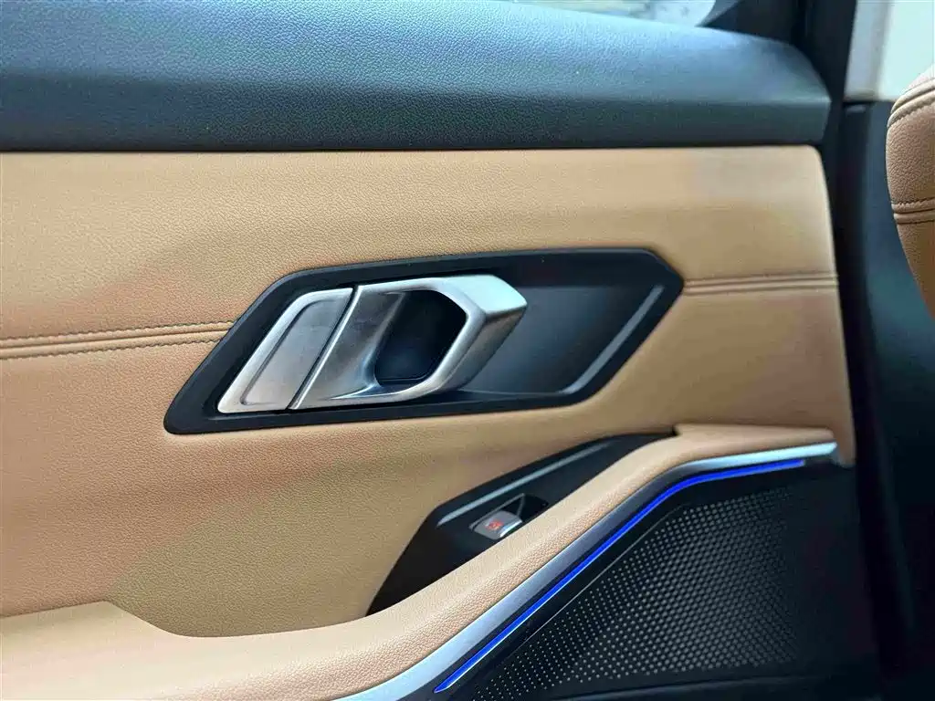 BMW 3 Series 2020 — фото 17