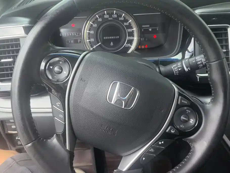 Honda Elysion 2018 — фото 15