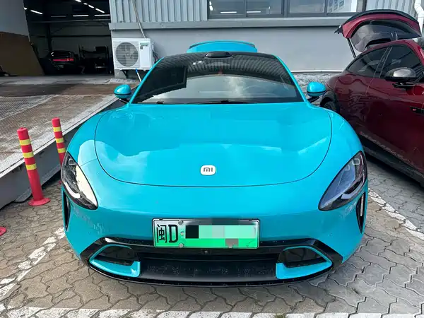 Xiaomi SU7 2024