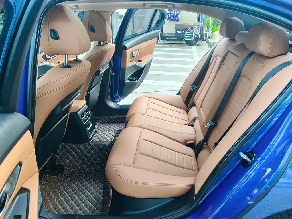 BMW 3 Series 2020 — фото 10