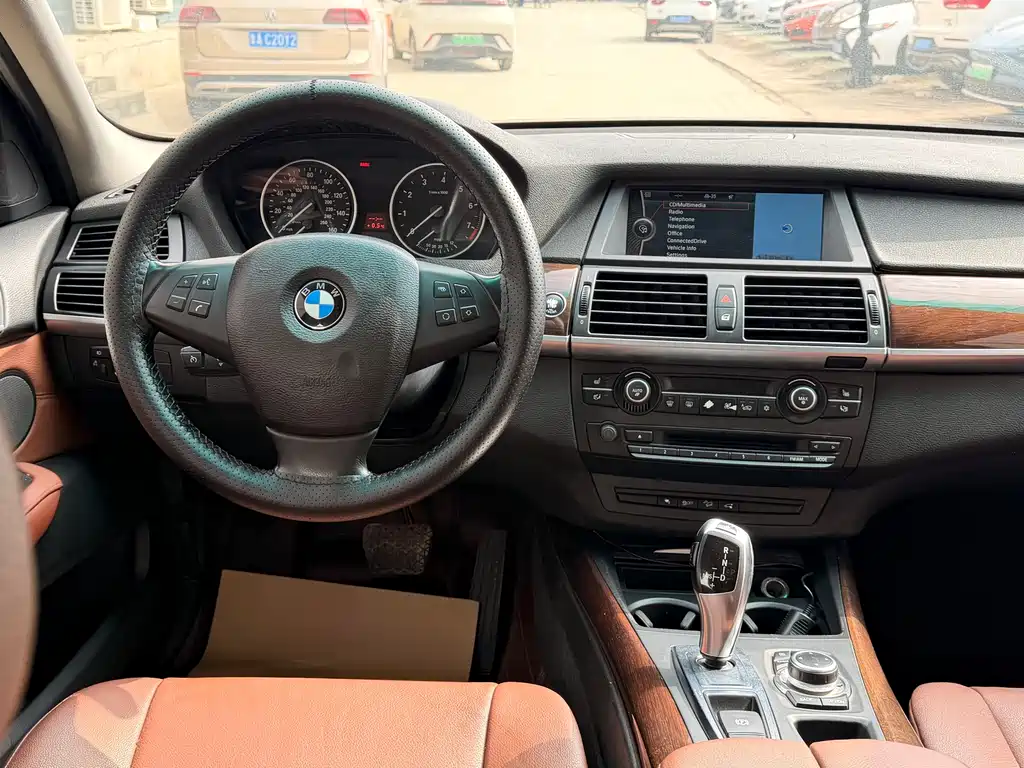BMW X5 2012 — фото 14