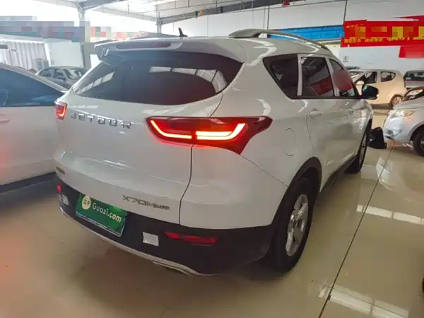 Jetour X70M 2022