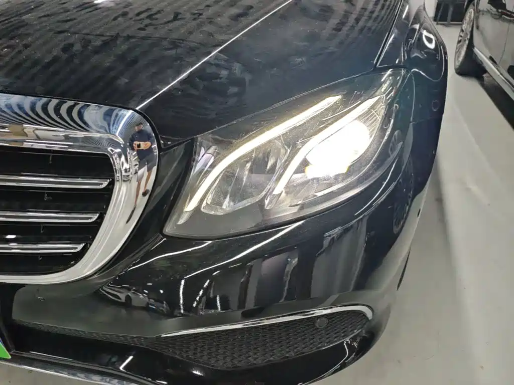 Mercedes-Benz E-Class 2020 — фото 24