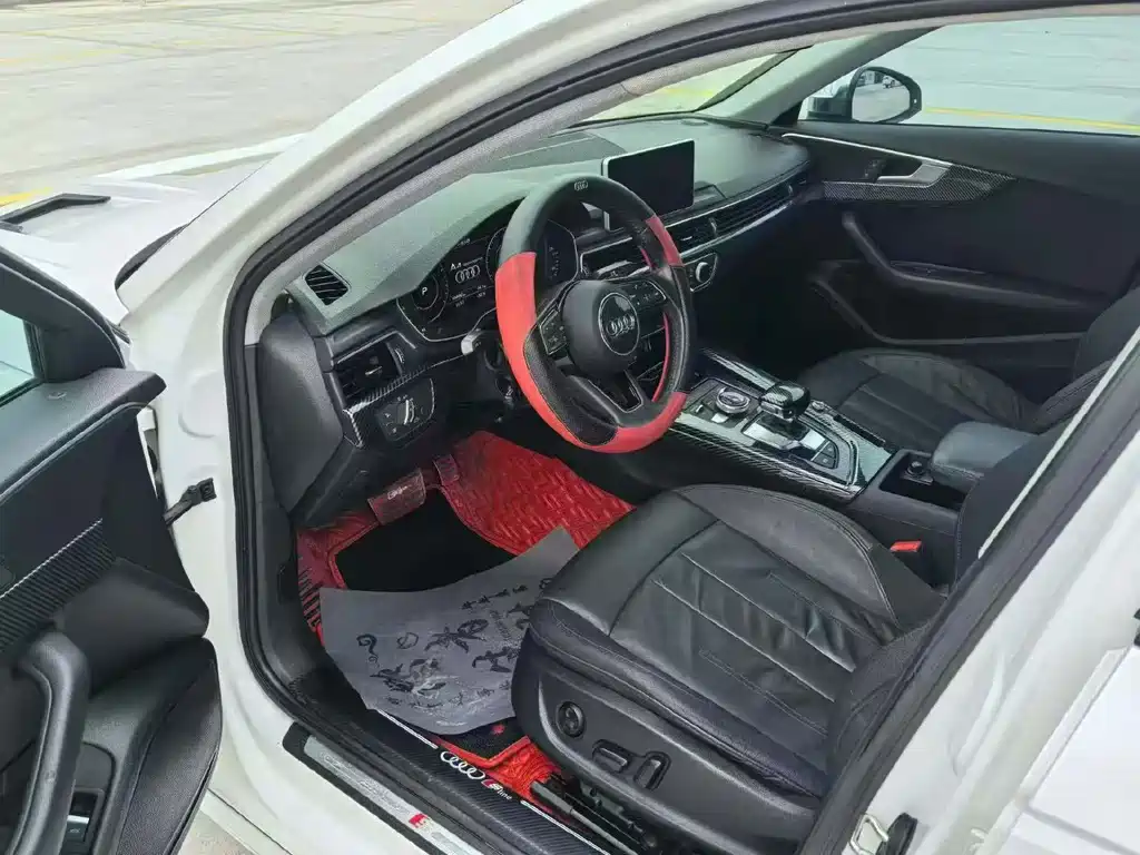 Audi A4L 2018