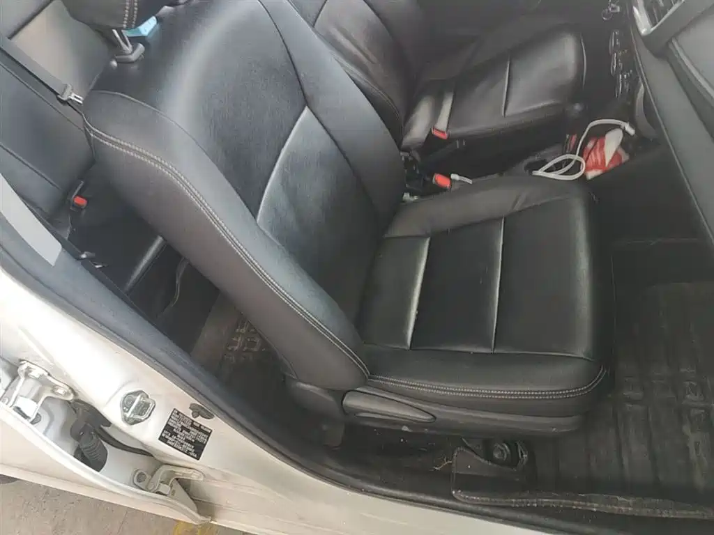 Toyota Vios 2017 — фото 25
