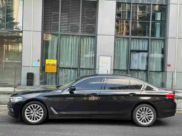 BMW 5 Series 2020