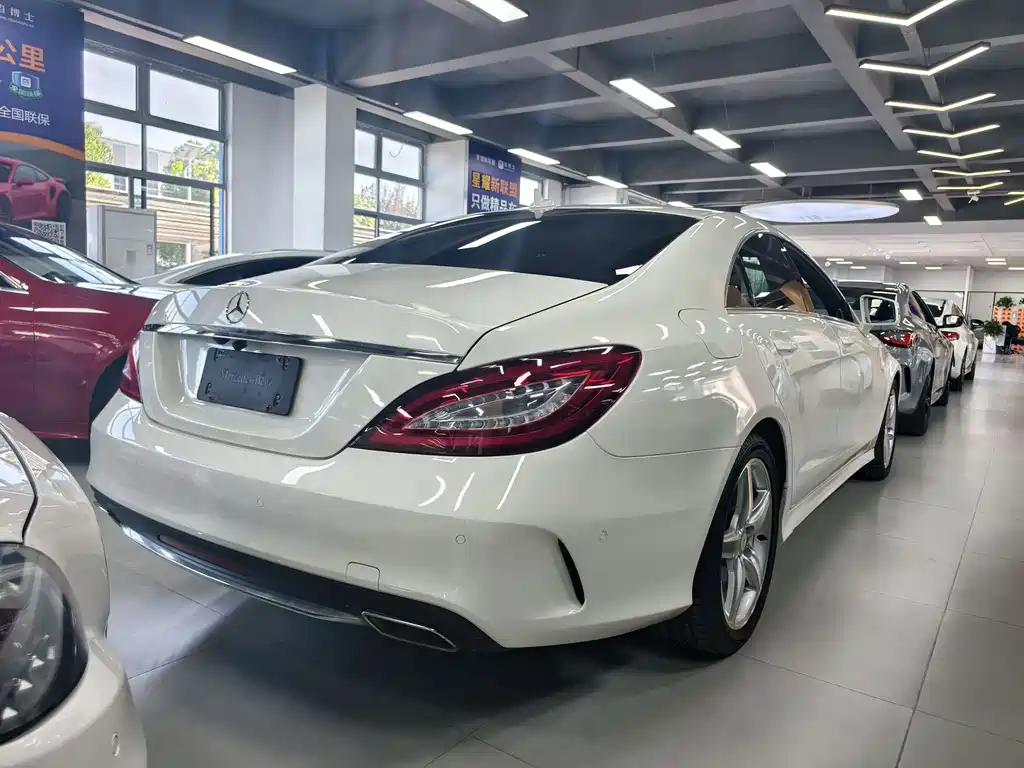 Mercedes-Benz CLS 2017 — фото 12