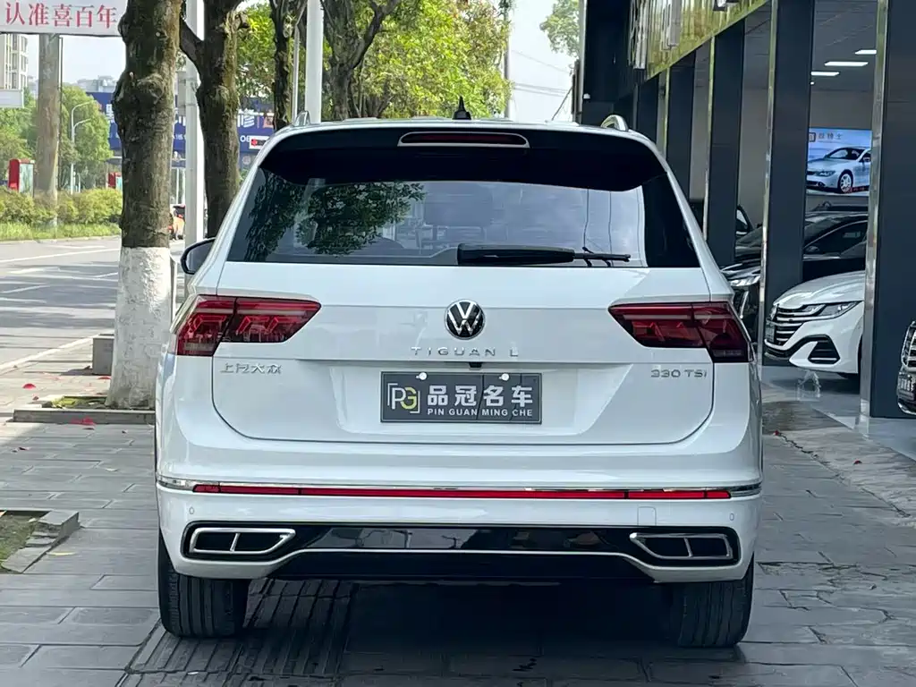 Volkswagen Tiguan L 2023 — фото 8