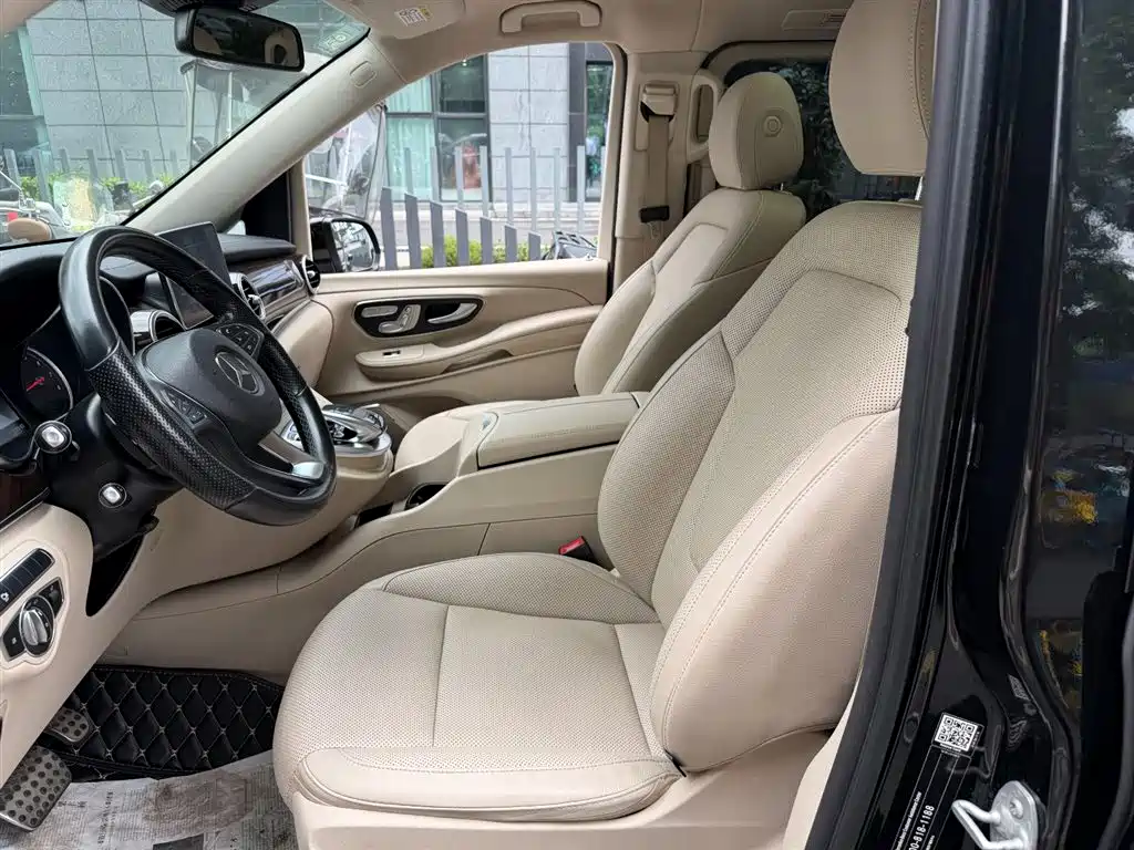 Mercedes-Benz V-Class 2018 — фото 8