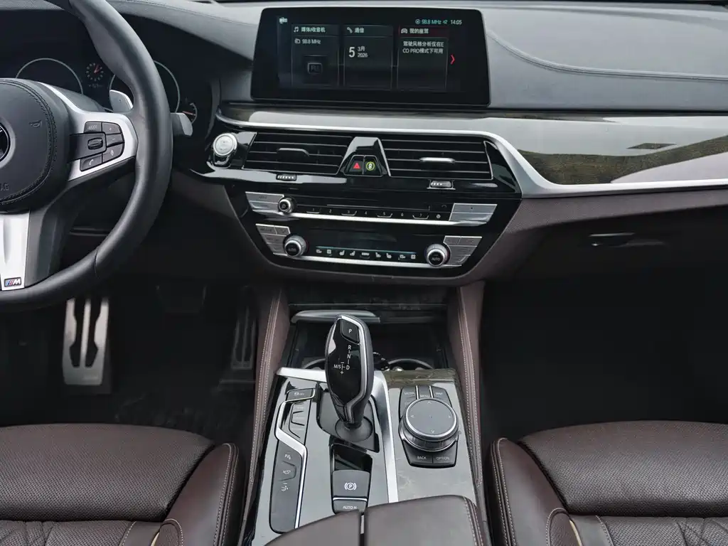 BMW 6 Series GT 2019 — фото 11