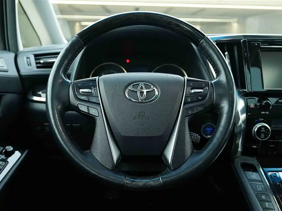 Toyota Vellfire 2020 — фото 16