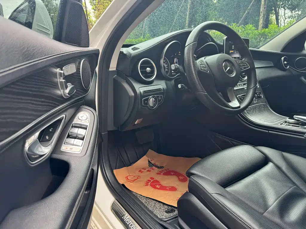 Mercedes-Benz C-Class 2017 — фото 13