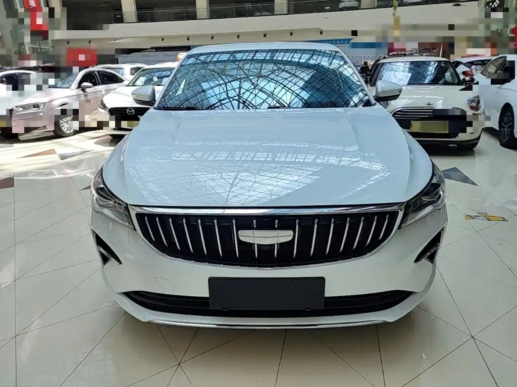 Geely Emgrand 2024