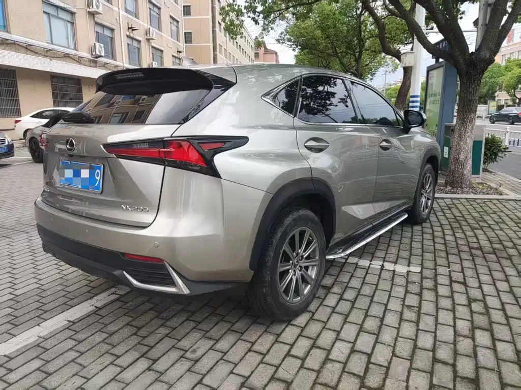 Lexus NX 2020 — фото 3