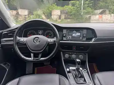 Volkswagen Sagitar 2020