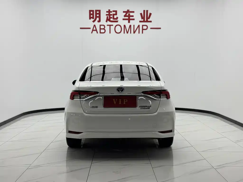 Toyota Corolla 2023 — фото 10