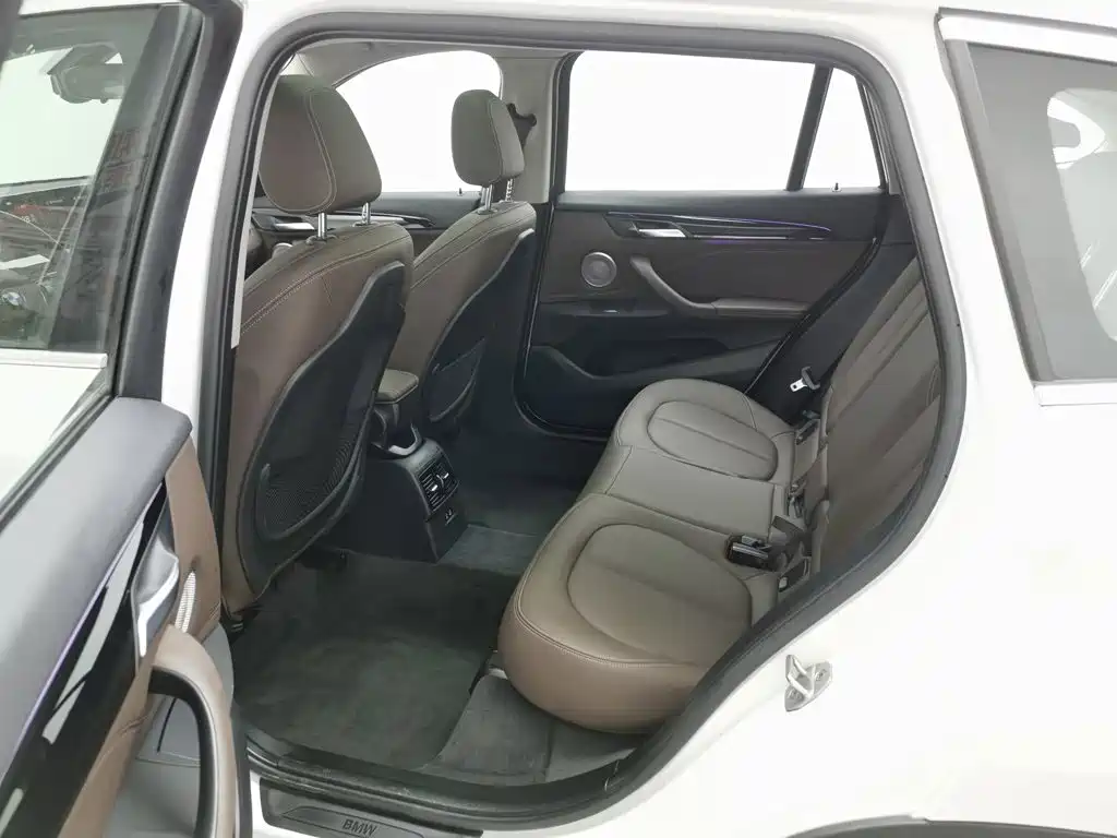 BMW X1 2021 — фото 15