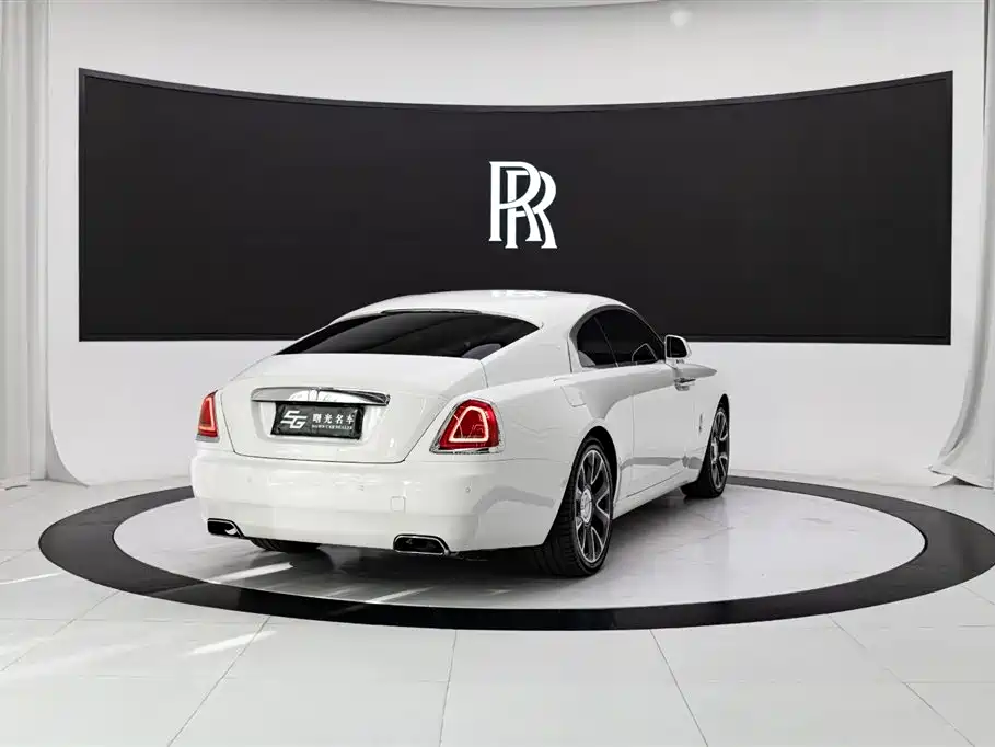 Rolls-Royce Wraith 2018 — фото 4