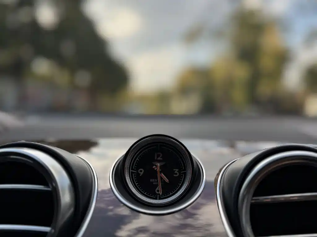 Bentley Bentayga 2016 — фото 12