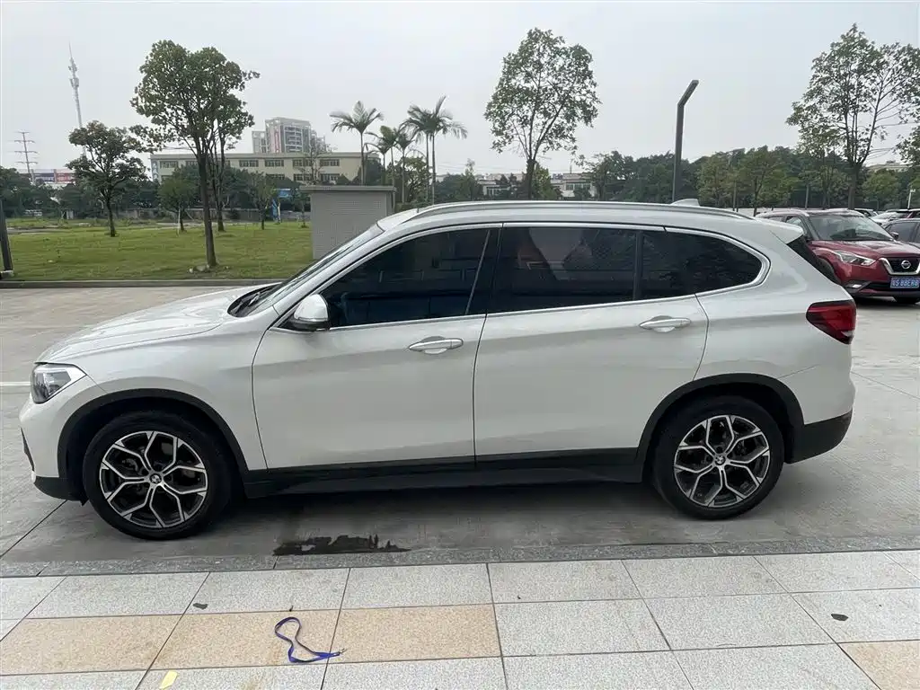 BMW X1 2023 — фото 3