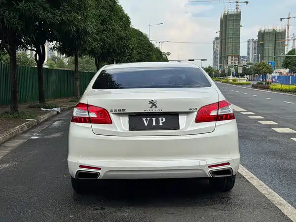 Peugeot 408 2016