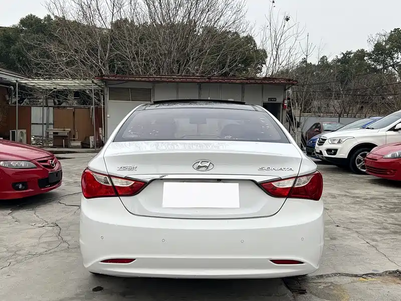 Hyundai Sonata 2012 — фото 11