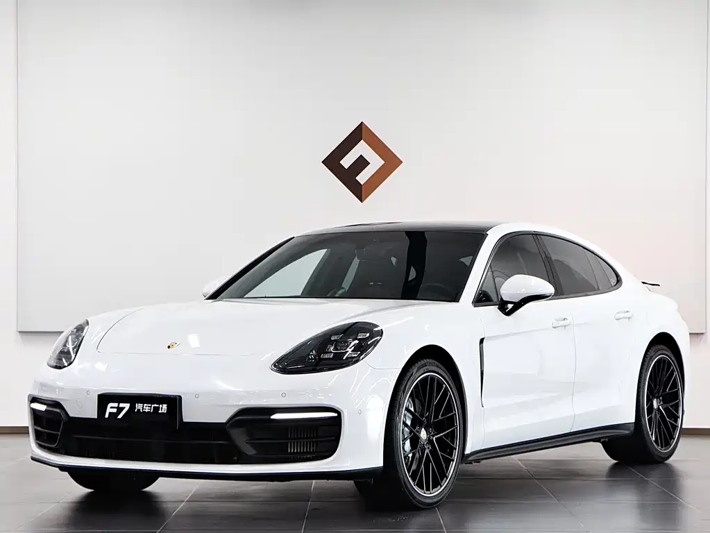 Porsche Panamera 2022 — фото 1