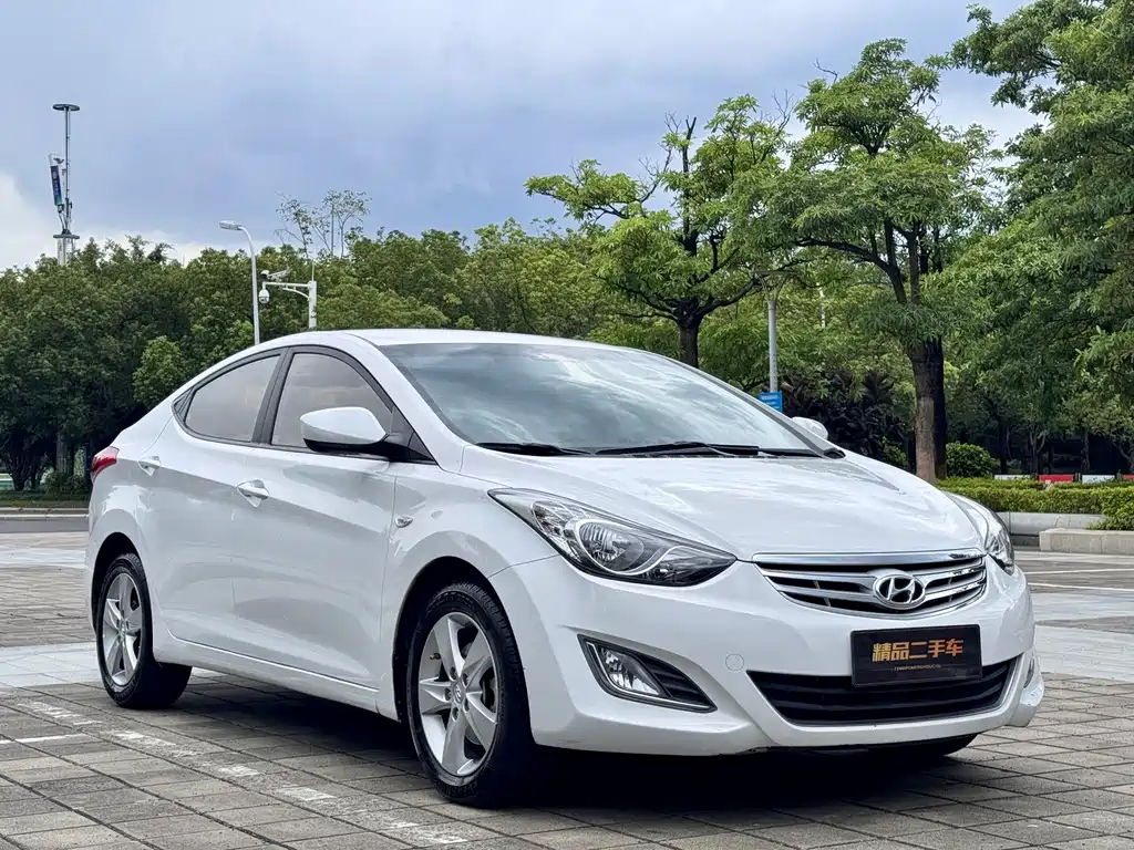 Hyundai Elantra 2014