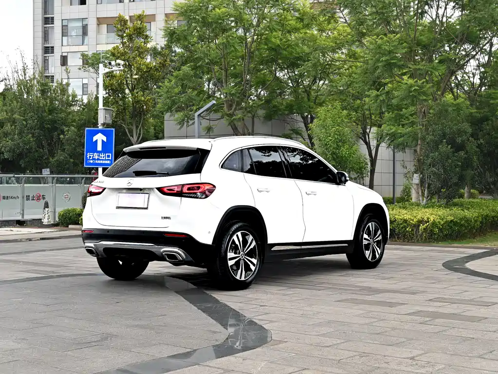 Mercedes-Benz GLA 2021 — фото 14