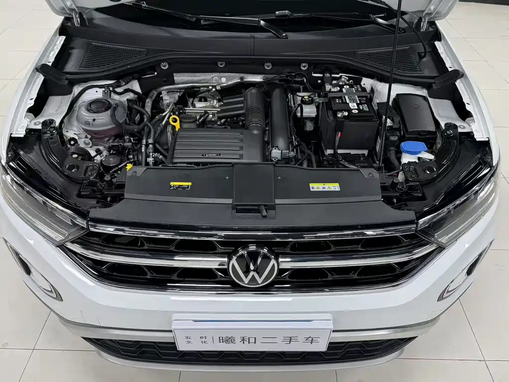 Volkswagen T-Roc 2023 — фото 9
