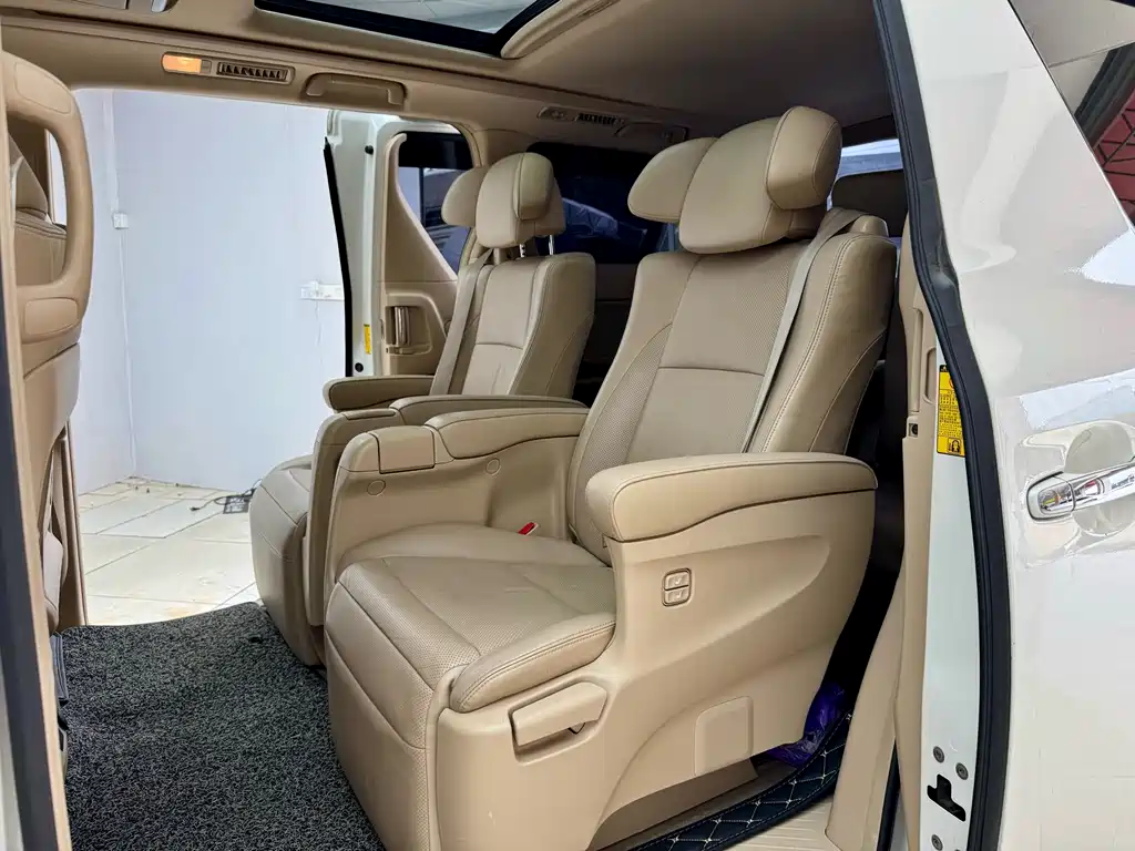 Toyota Alphard 2016 — фото 9