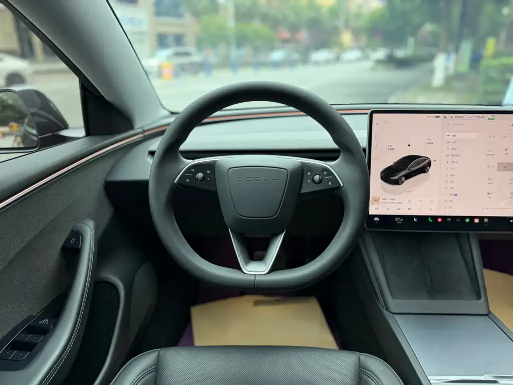 Tesla Model 3 2025 — фото 13
