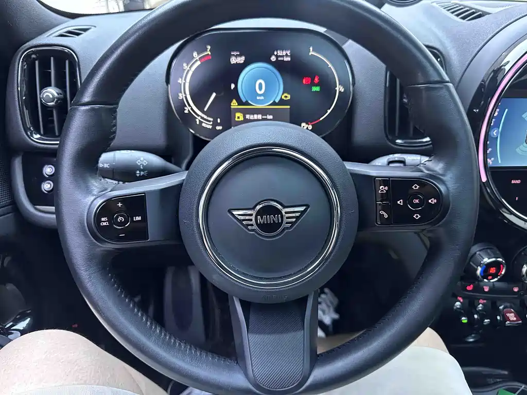 MINI Countryman 2022 — фото 12