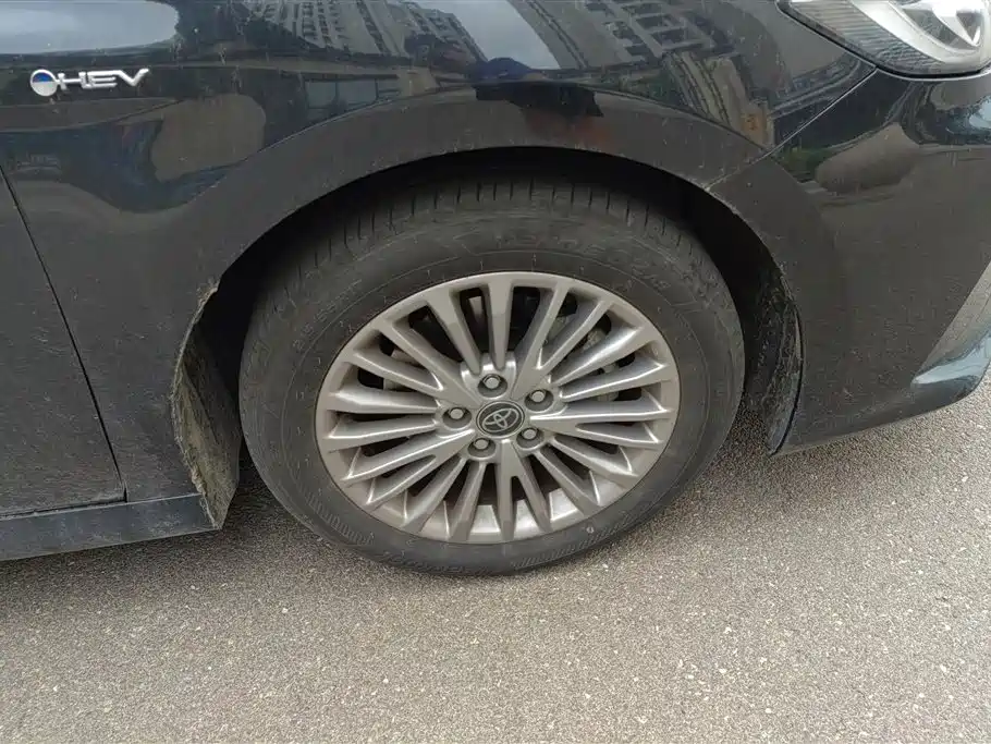 Toyota Camry 2025
