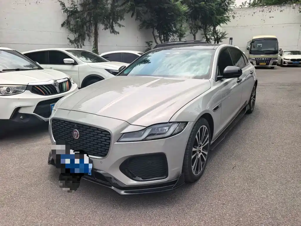 Jaguar XFL 2025